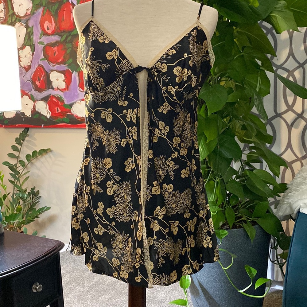 Victoria’s Secret Black and Gold Silk